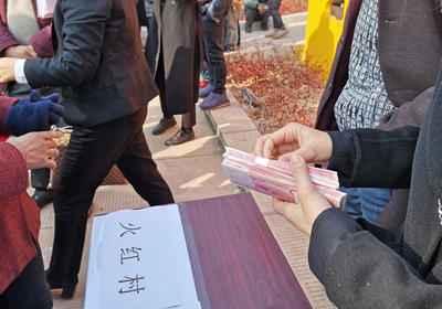 “關愛農(nóng)民工 ? 暖心過大年”
